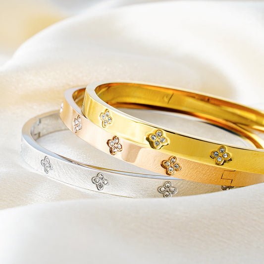 Four-Leaf Clover Luxe Stainless Steel Diamond Bracelet
